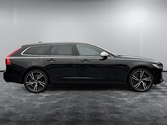 Volvo V90 14 of 23