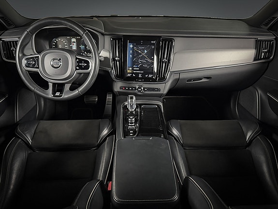 Volvo V90 16 of 23