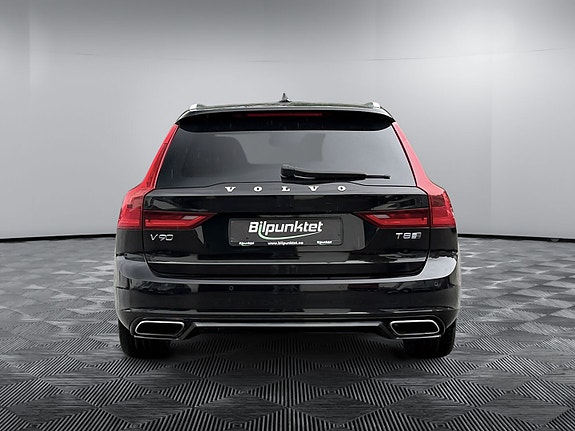 Volvo V90 8 of 23