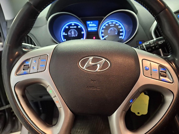 Hyundai ix35 8 of 16