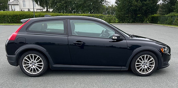 Volvo C30 3 of 16
