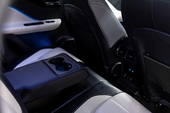 Jaguar F-PACE 24 of 30