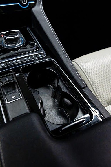 Jaguar F-PACE 20 of 30