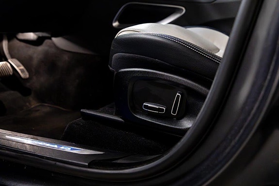 Jaguar F-PACE 21 of 30