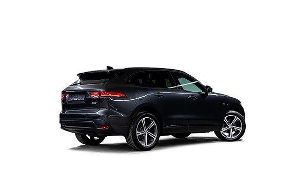 Jaguar F-PACE 2 of 30
