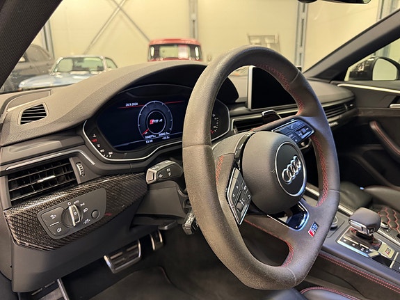Audi RS4 24 of 30