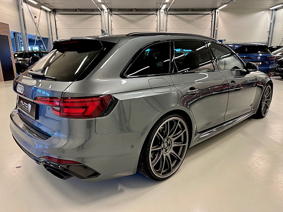 Audi RS4 9 of 30