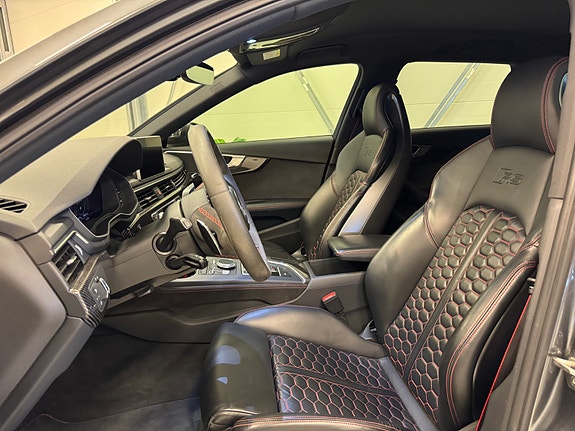 Audi RS4 22 of 30