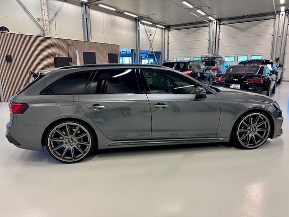 Audi RS4 10 of 30