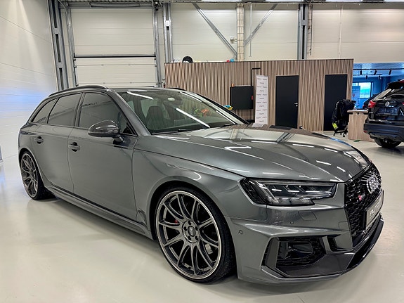 Audi RS4 11 of 30