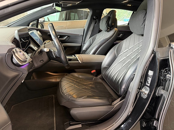 Mercedes-Benz EQS450 12 of 30