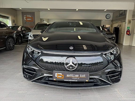 Mercedes-Benz EQS450 2 of 30