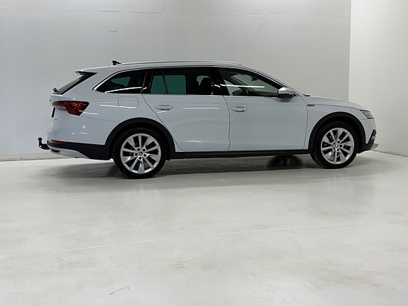 Skoda Octavia Scout 15 of 30
