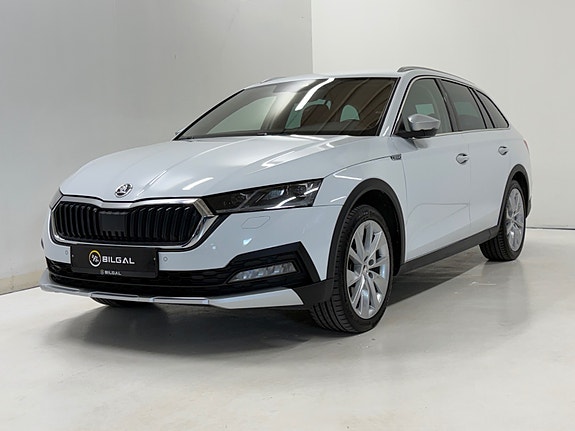Skoda Octavia Scout 4 of 30