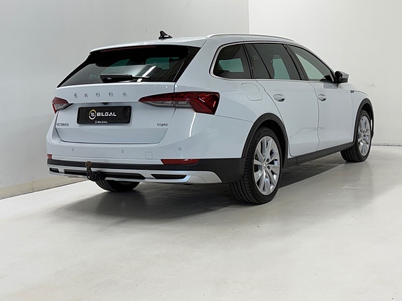 Skoda Octavia Scout 13 of 30