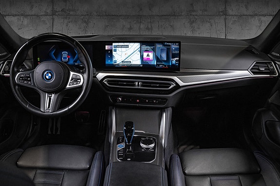 BMW i4 22 of 30
