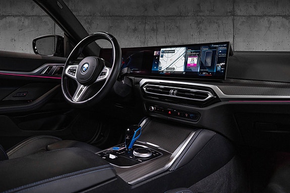 BMW i4 25 of 30