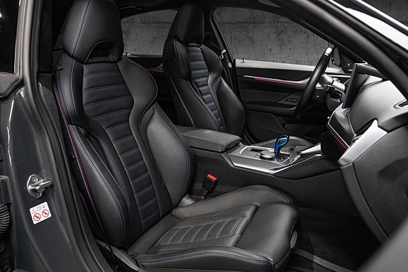 BMW i4 17 of 30