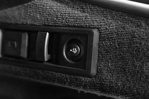 BMW i4 19 of 30