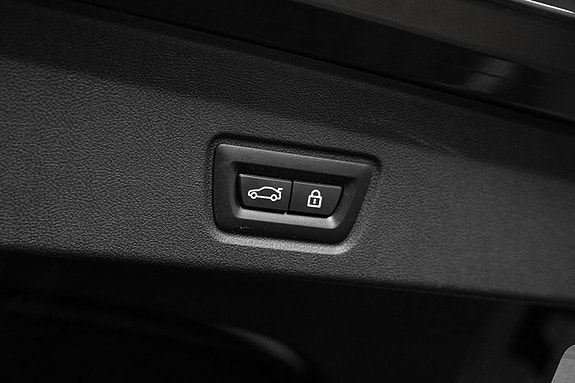 BMW i4 20 of 30