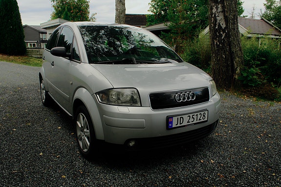 Audi A2 2 of 29