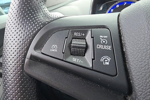 Chevrolet Trax 16 of 24
