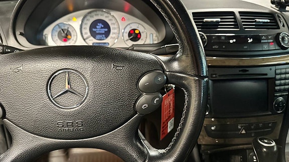 Mercedes-Benz E280 17 of 30