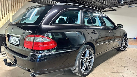 Mercedes-Benz E280 6 of 30