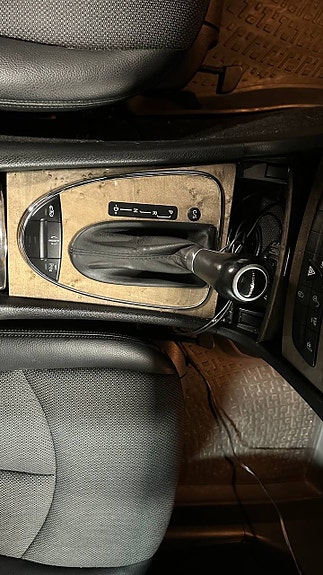 Mercedes-Benz E280 19 of 30