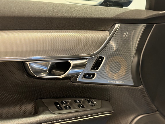 Volvo V90 16 of 30