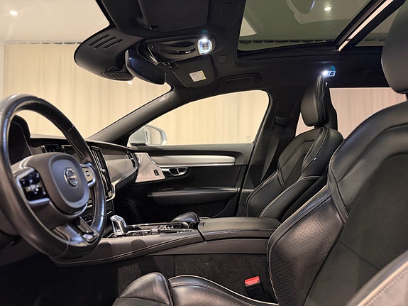 Volvo V90 10 of 30