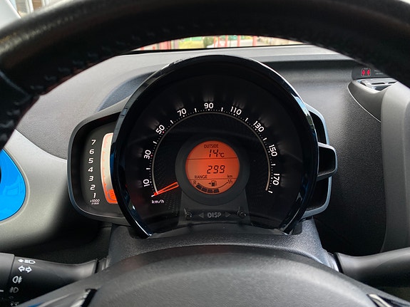 Toyota Aygo 27 of 30