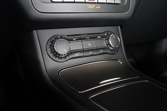 Mercedes-Benz B180 24 of 29