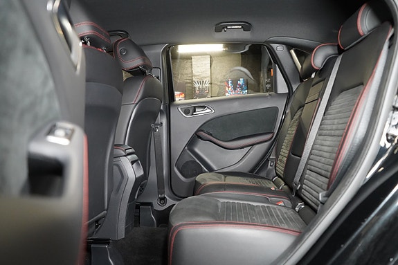 Mercedes-Benz B180 29 of 29