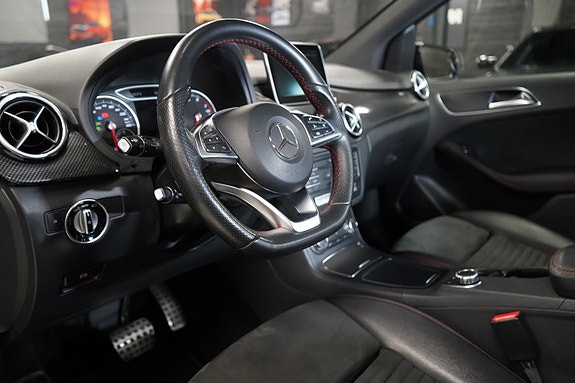 Mercedes-Benz B180 13 of 29