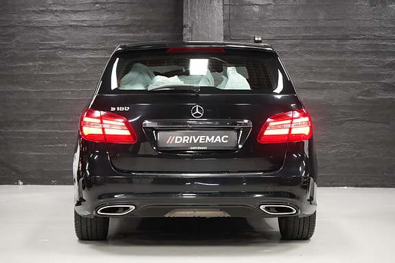 Mercedes-Benz B180 10 of 29