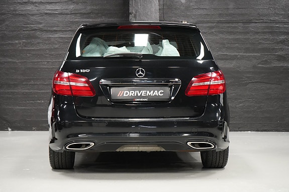 Mercedes-Benz B180 9 of 29