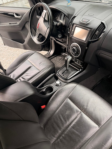 Isuzu D-max 16 of 21