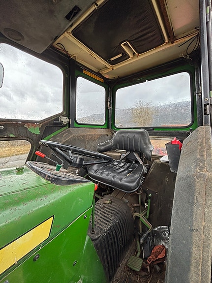 John Deere 2030 14 of 25