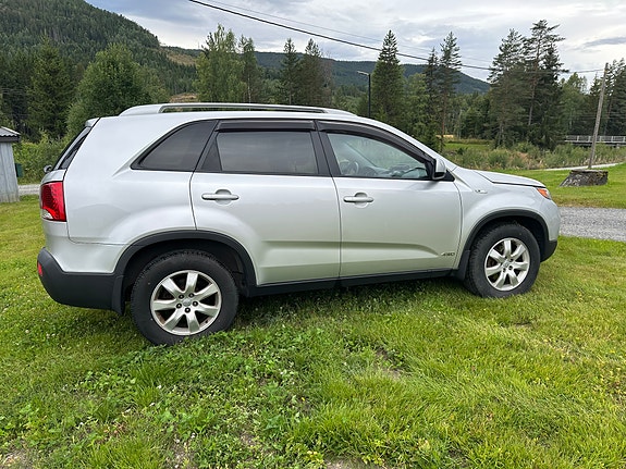 Kia Sorento 5 of 19