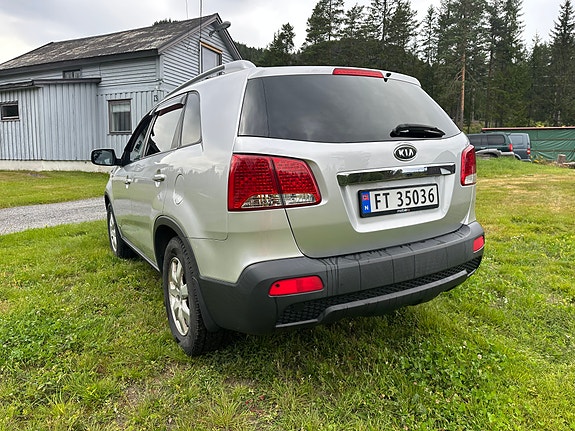 Kia Sorento 6 of 19