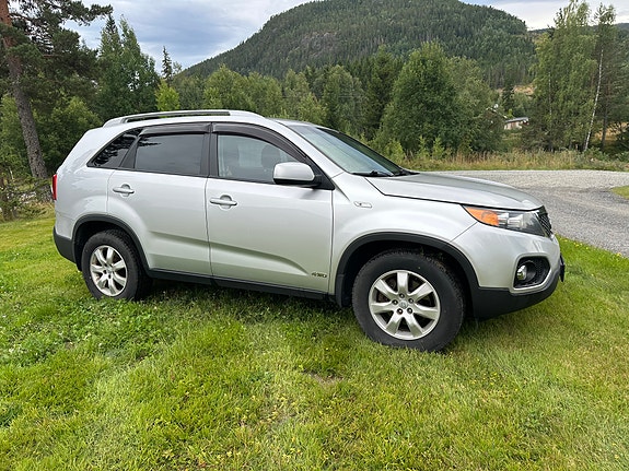 Kia Sorento 4 of 19