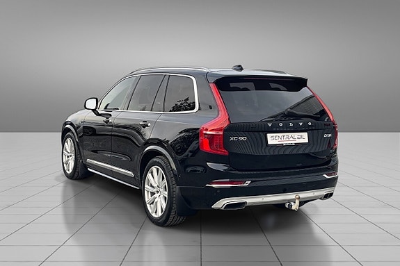 Volvo XC90 7 of 30