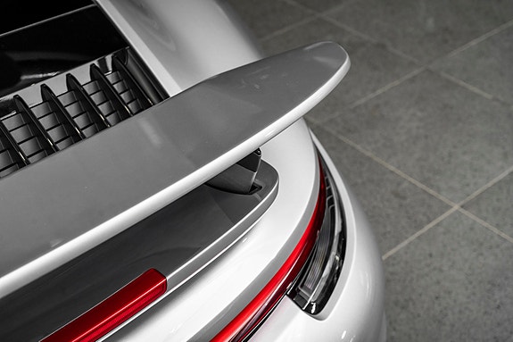 Porsche 911 10 of 30
