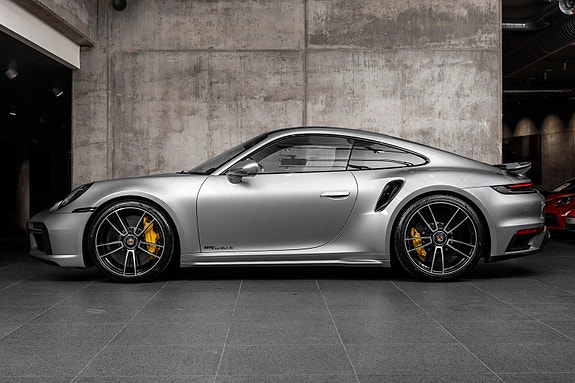 Porsche 911 2 of 30