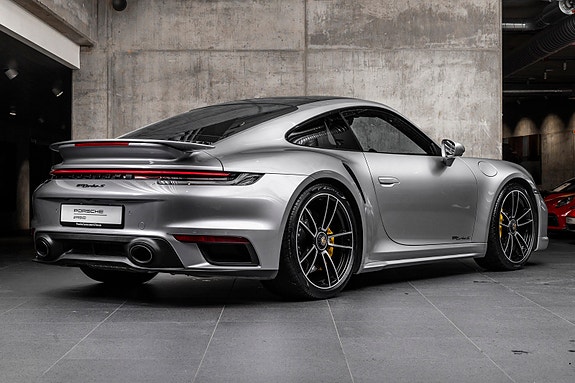 Porsche 911 3 of 30