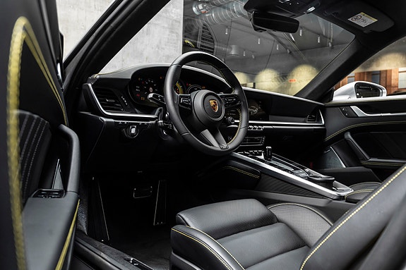 Porsche 911 27 of 30