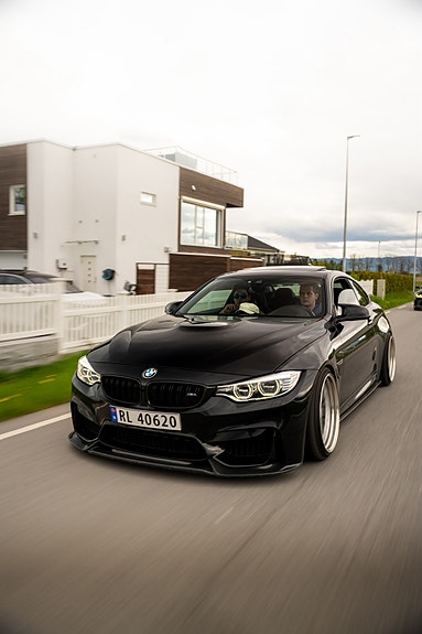 BMW M4 21 of 30