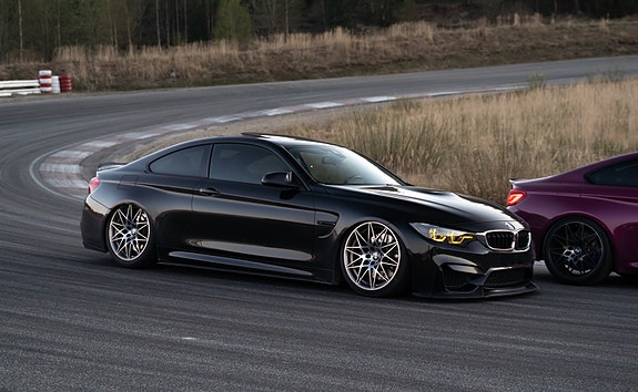 BMW M4 6 of 30