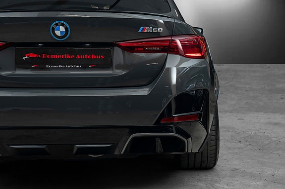 BMW i4 18 of 30
